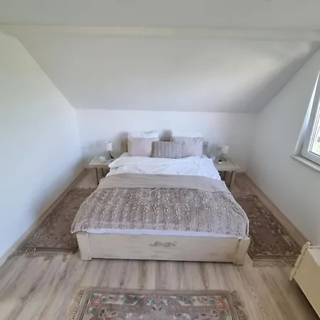 Hoopovo House Fruska Gora Irig