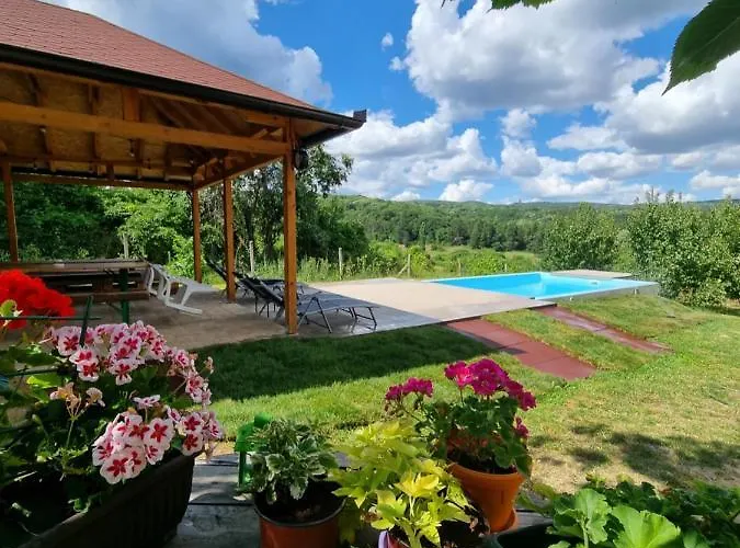 Hoopovo House Fruska Gora * Irig